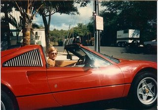 Rick Romer dentro la 308 GTS di Magnum